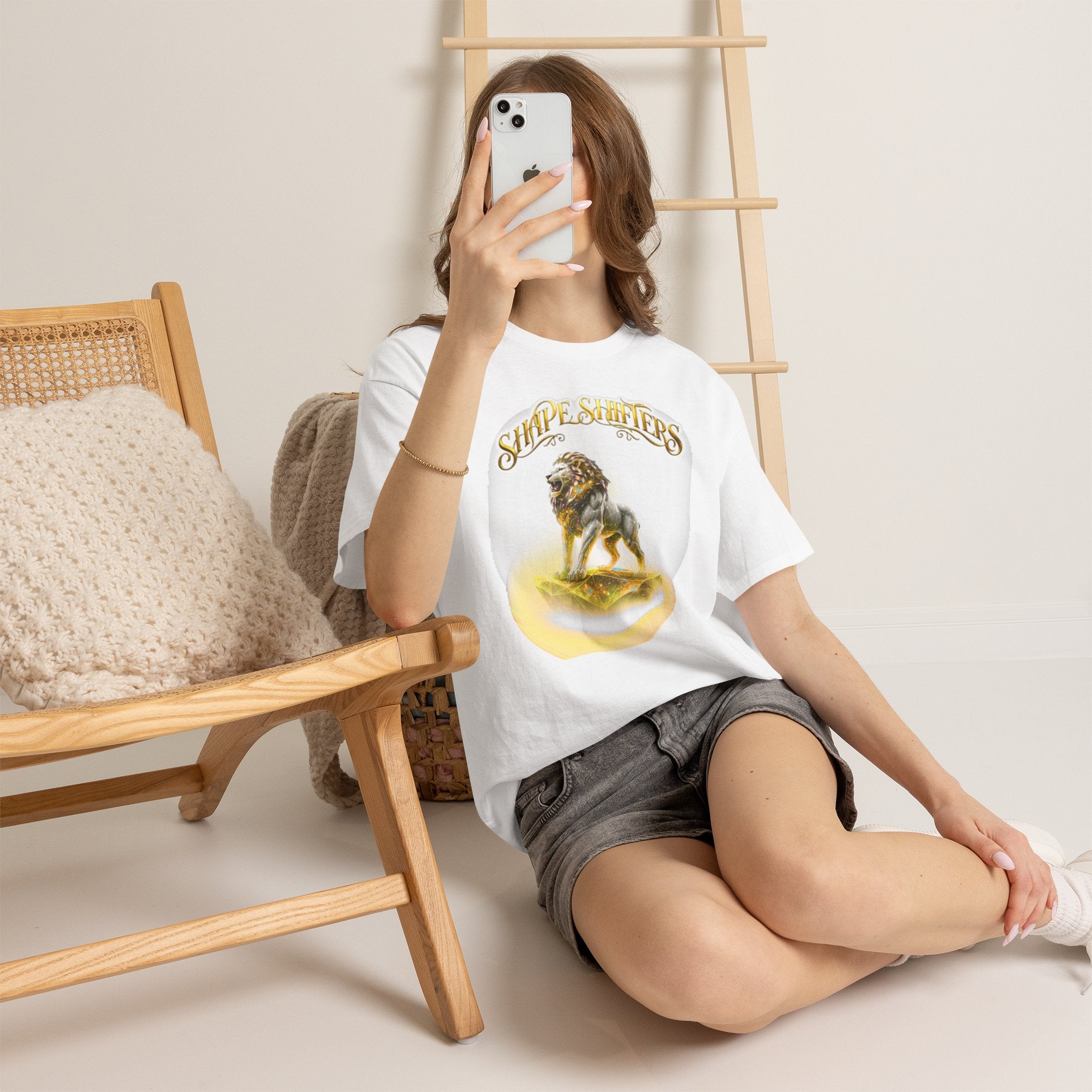 Golden Lion King - Majestic Collection - Graphic T-Shirt